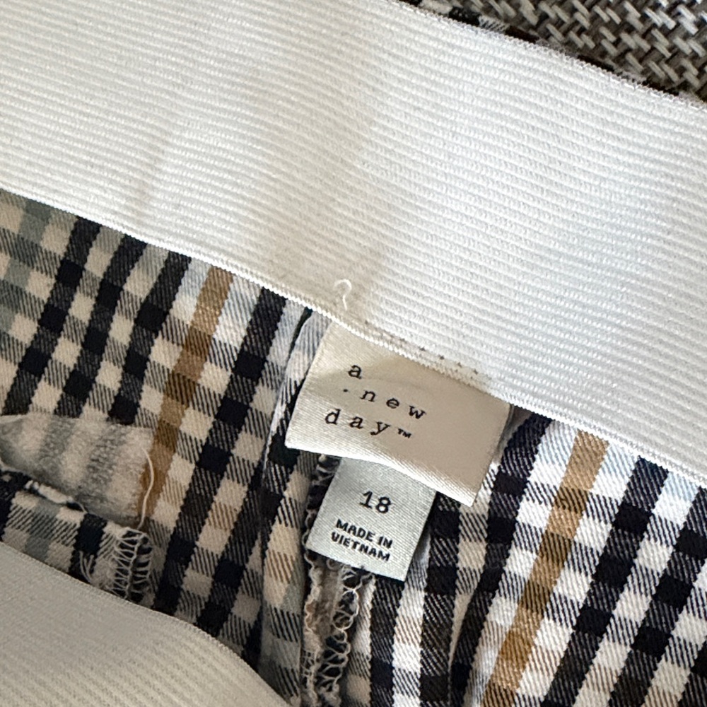 Checked Gingham Stretch Pants in Black, White, Blue,& Camel - Picture 2 of 10